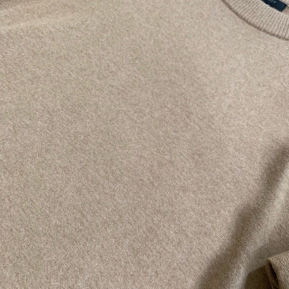 J. Crew 🍒 Merino wool pull over - Picture 14 of 14